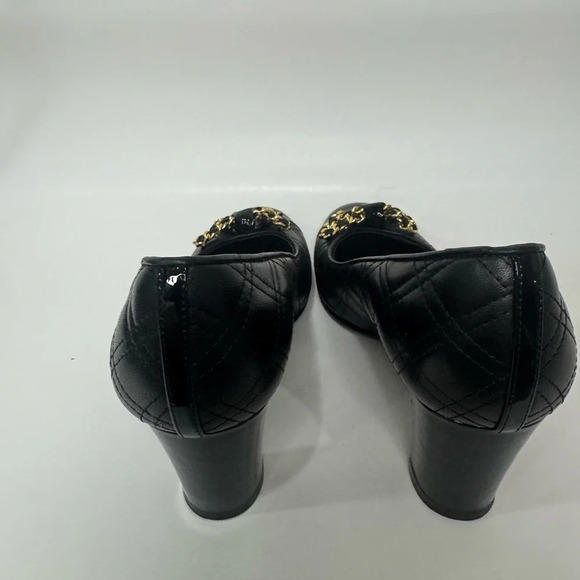 Stuart Weitzman Black Round Toe Chain Bow Pumps Size 6 1/2 M - Picture 5 of 9